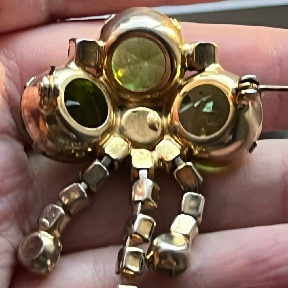 Peridot Brooch Vintage Austria Green Gold Tone Openwork Pin..